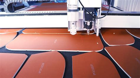 cutting leather with cnc machine